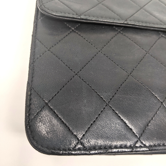 🎉HP🎉CHANEL Black Bag Single Chain Flap Bag Vintage - Picture 9 of 16